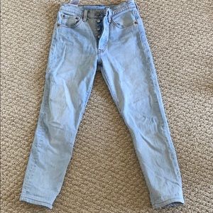 Levi light denim wash jeans